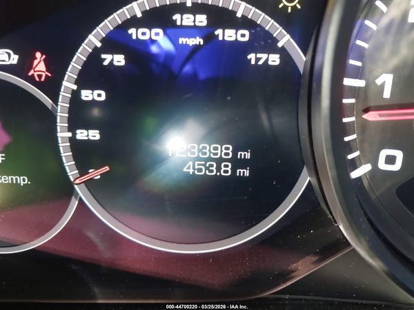 2019 PORSCHE CAYENNE