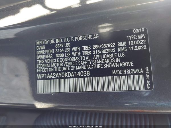 2019 PORSCHE CAYENNE