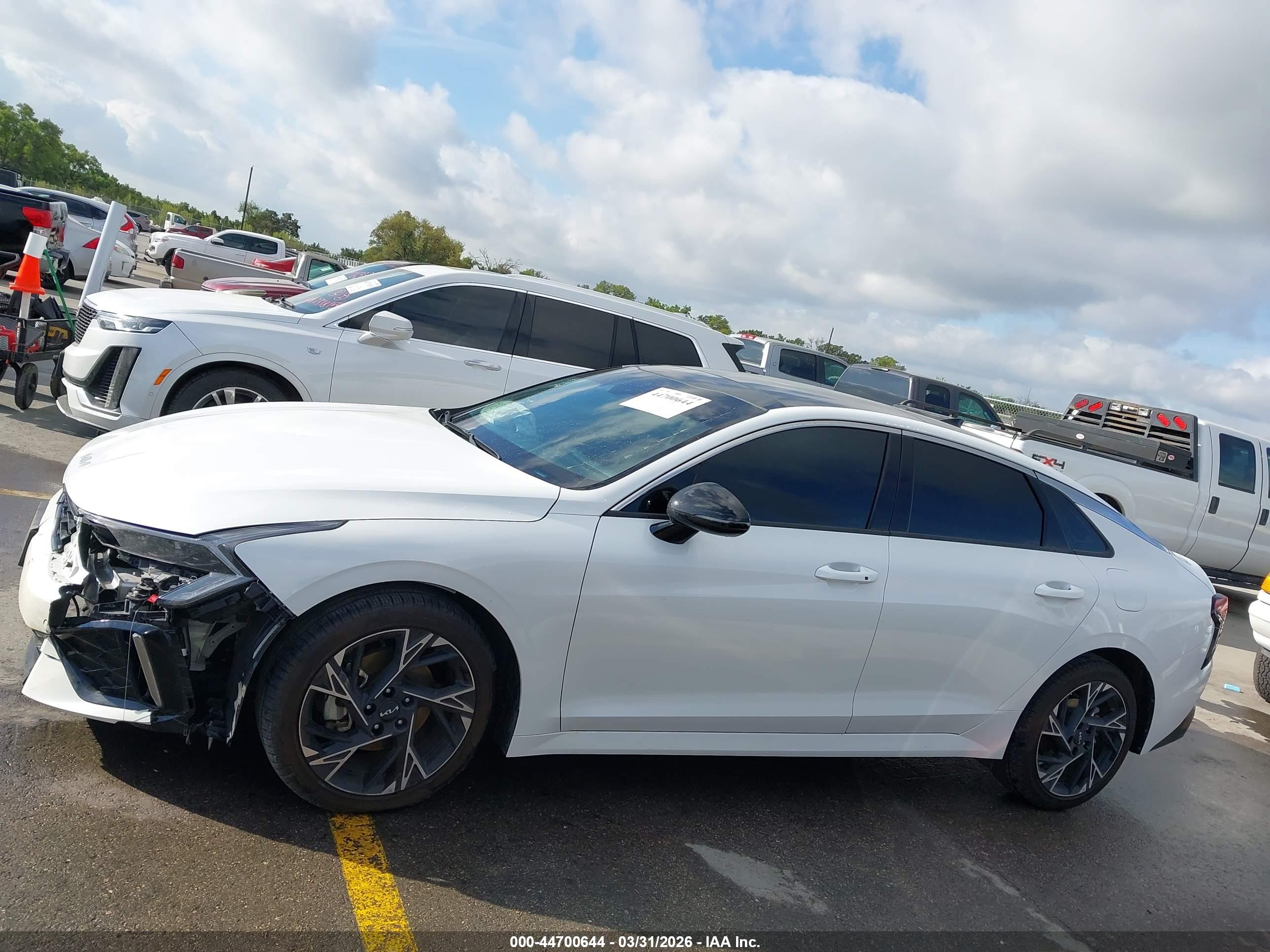 2025 KIA K5 GT-LINE