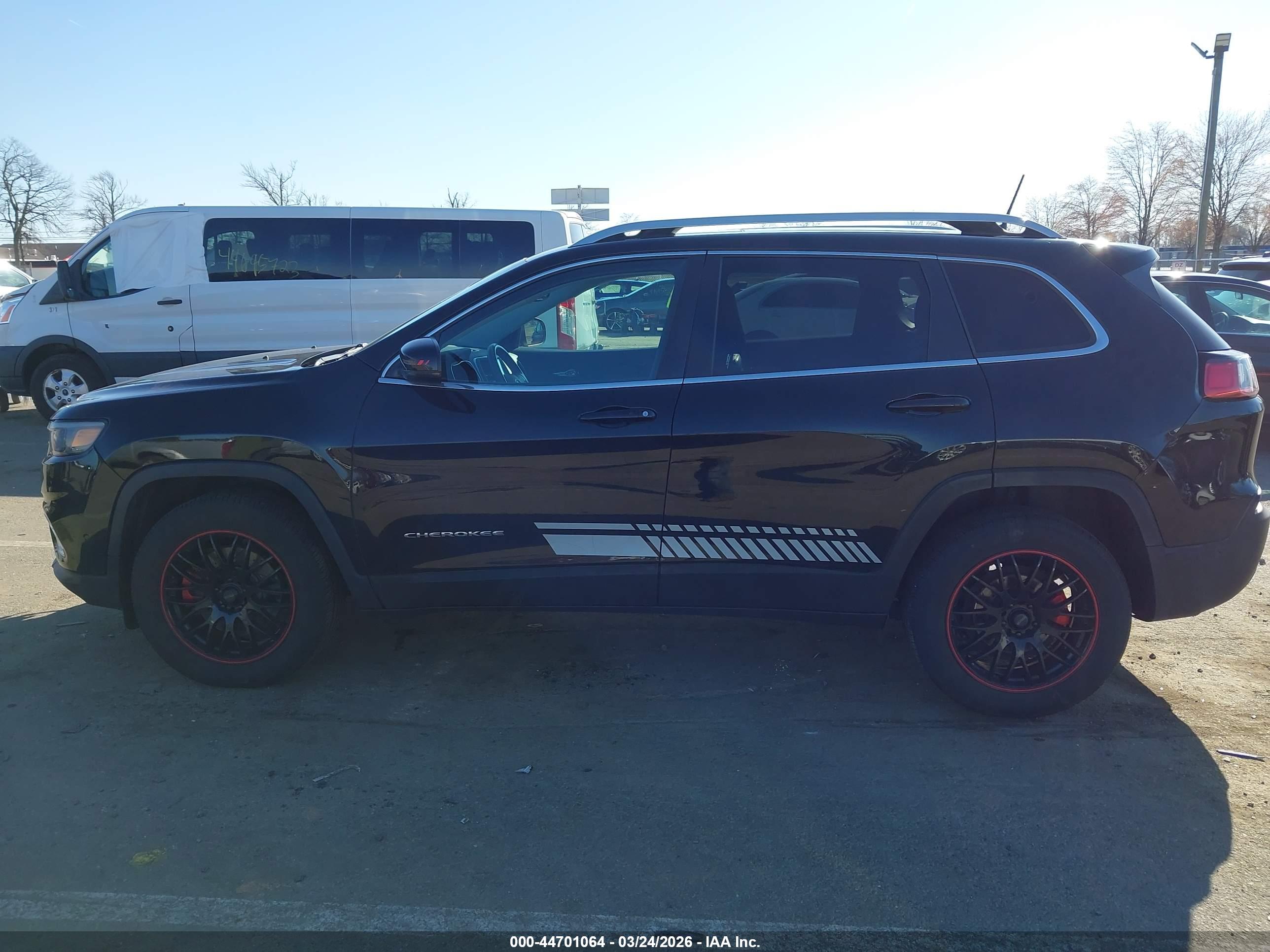 2019 JEEP CHEROKEE LIMITED 4X4