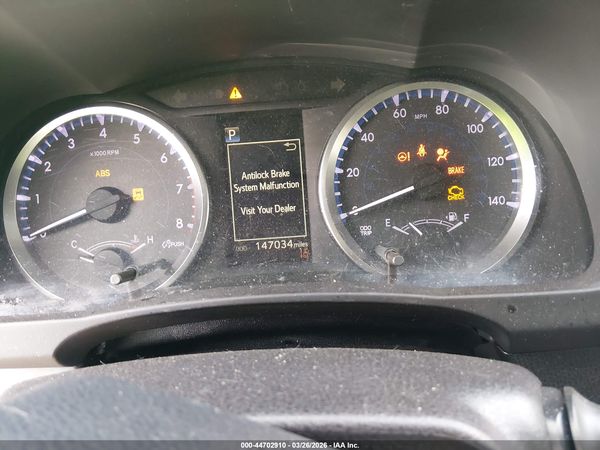 2017 TOYOTA HIGHLANDER LE