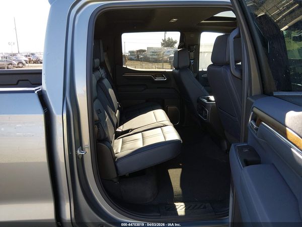 2026 CHEVROLET SILVERADO 1500 — I8