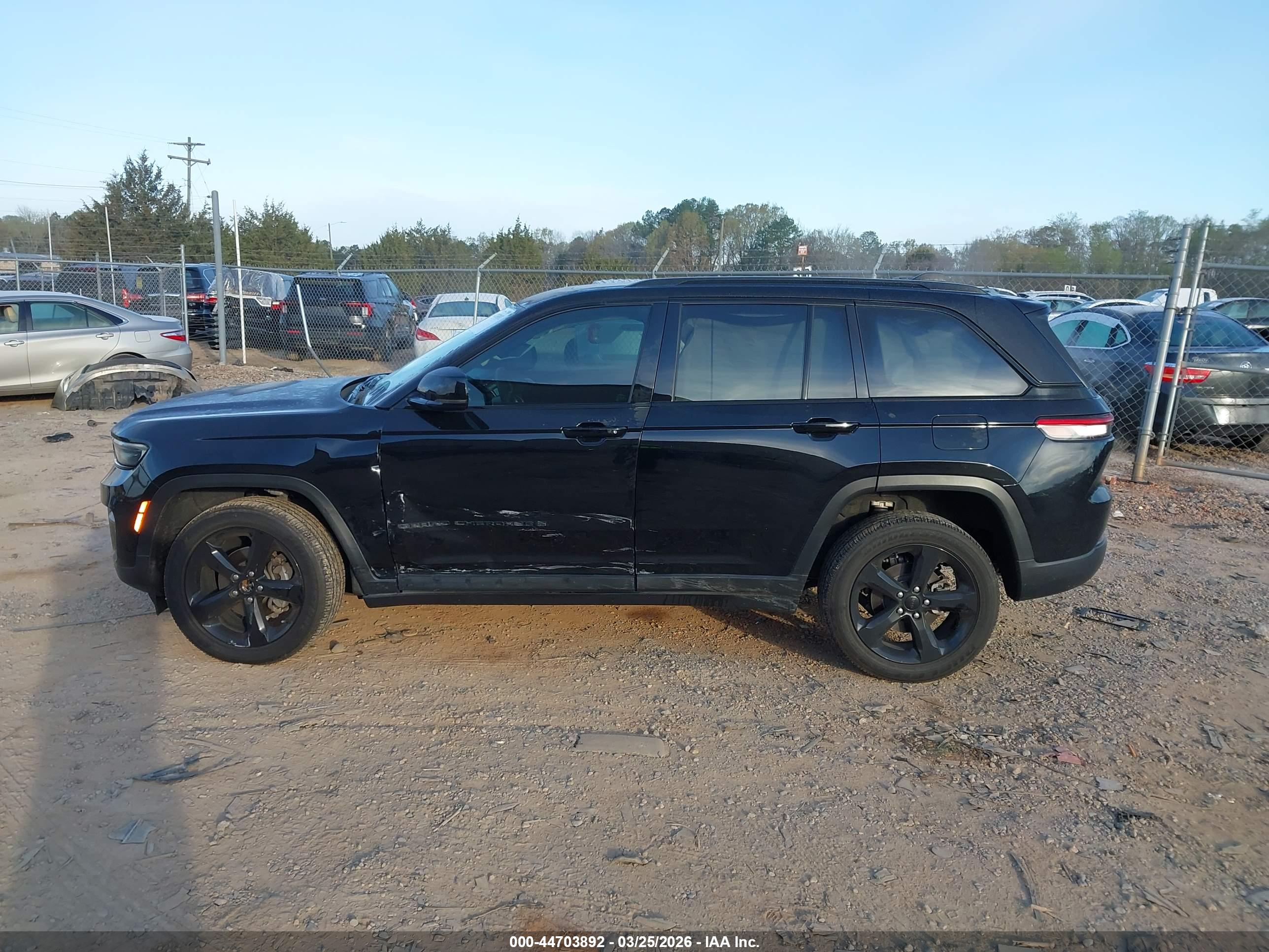 2024 JEEP GRAND CHEROKEE ALTITUDE X 4X2