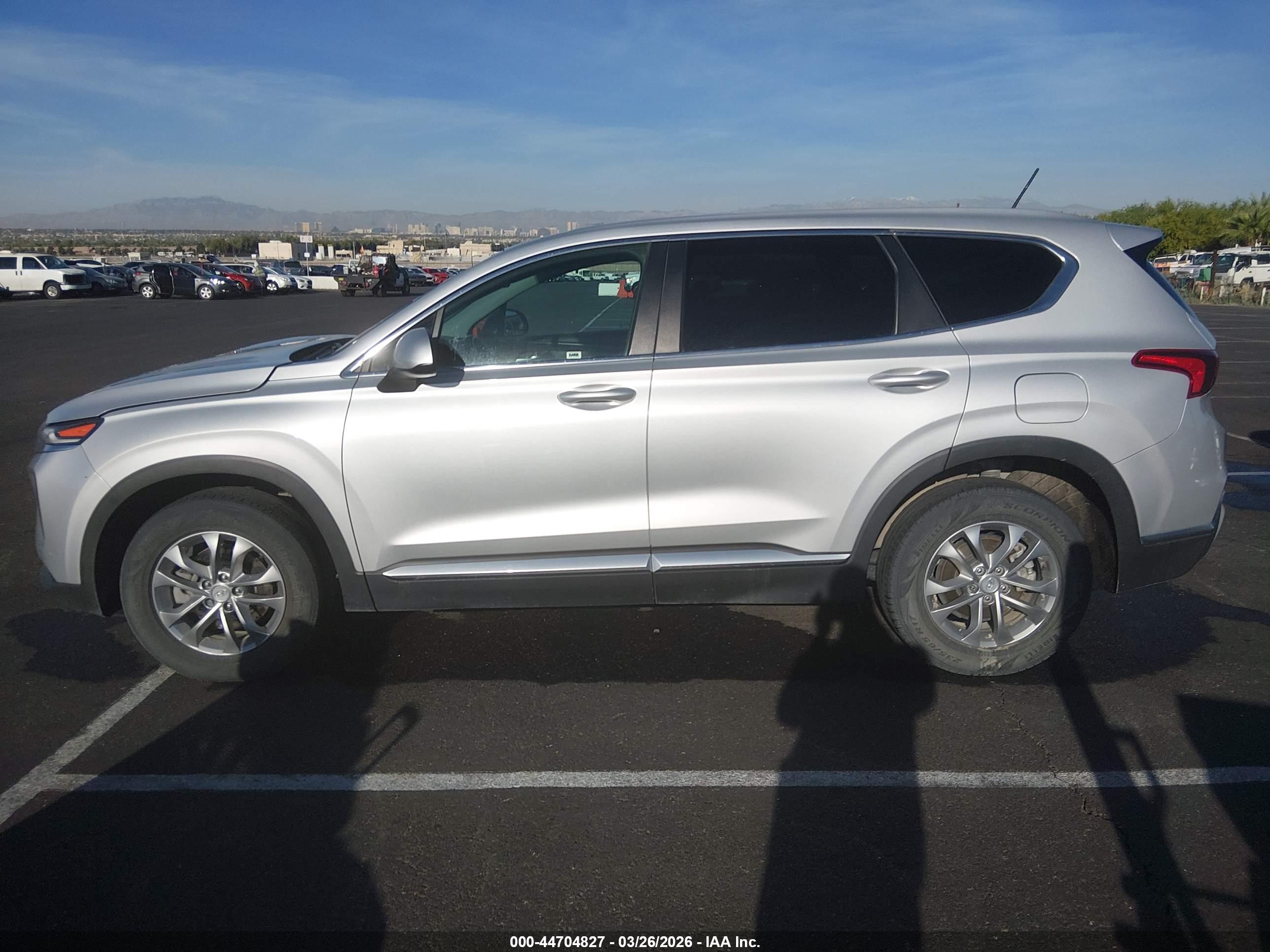 2019 HYUNDAI SANTA FE SE