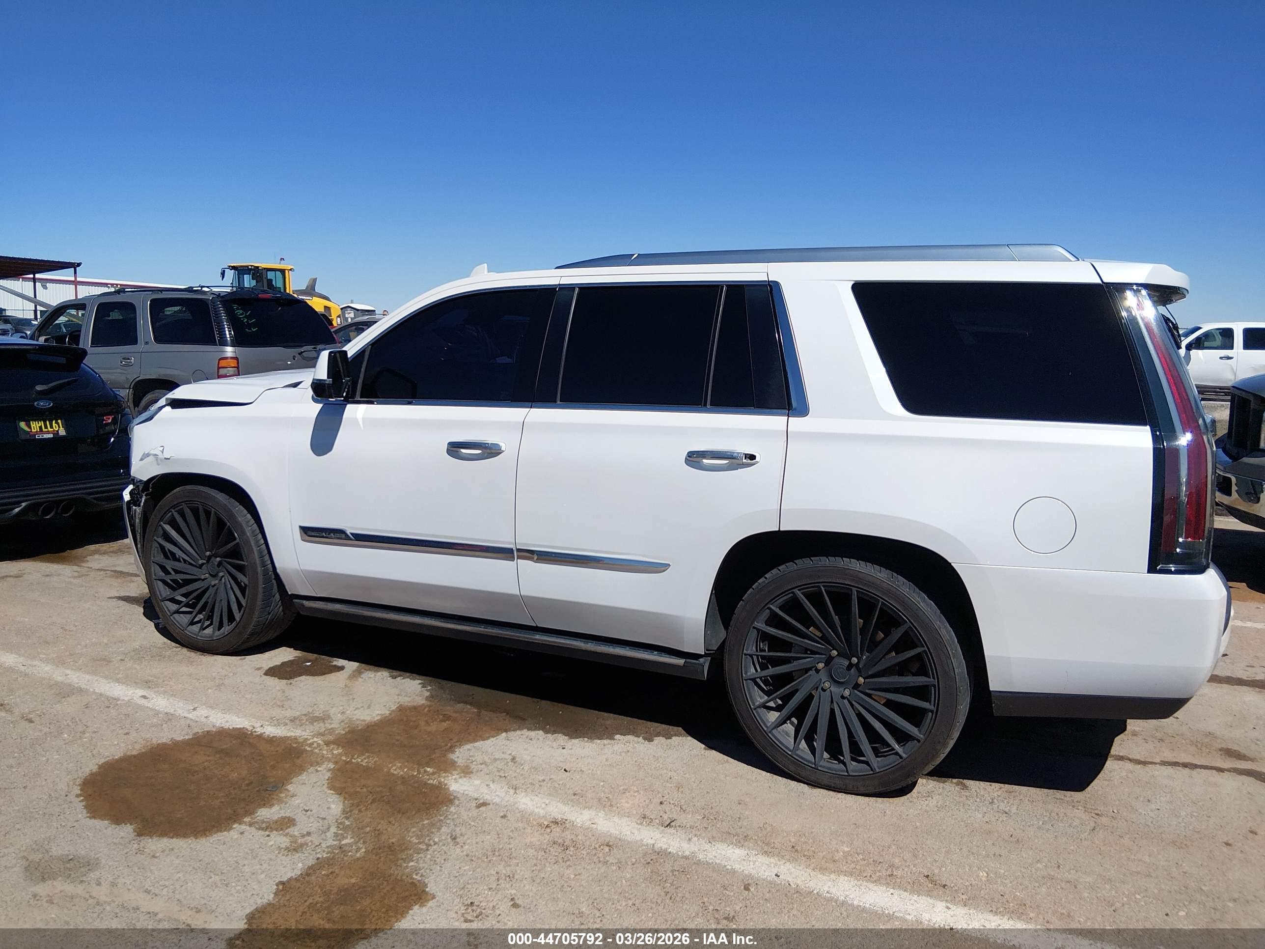 2016 CADILLAC ESCALADE PLATINUM