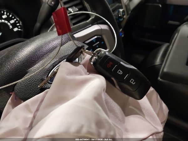 2017 FORD F-150 LARIAT