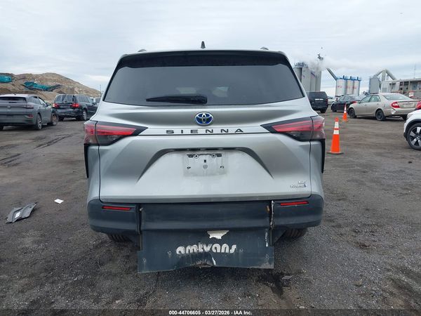 2022 TOYOTA SIENNA LE — I119