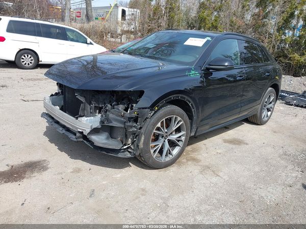 2021 AUDI Q8