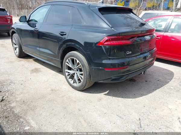2021 AUDI Q8