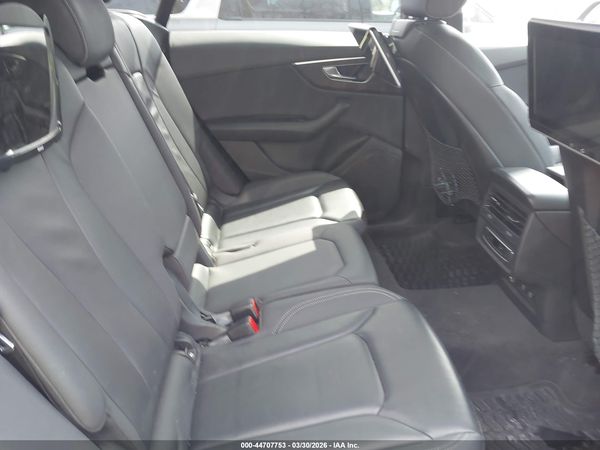 2021 AUDI Q8