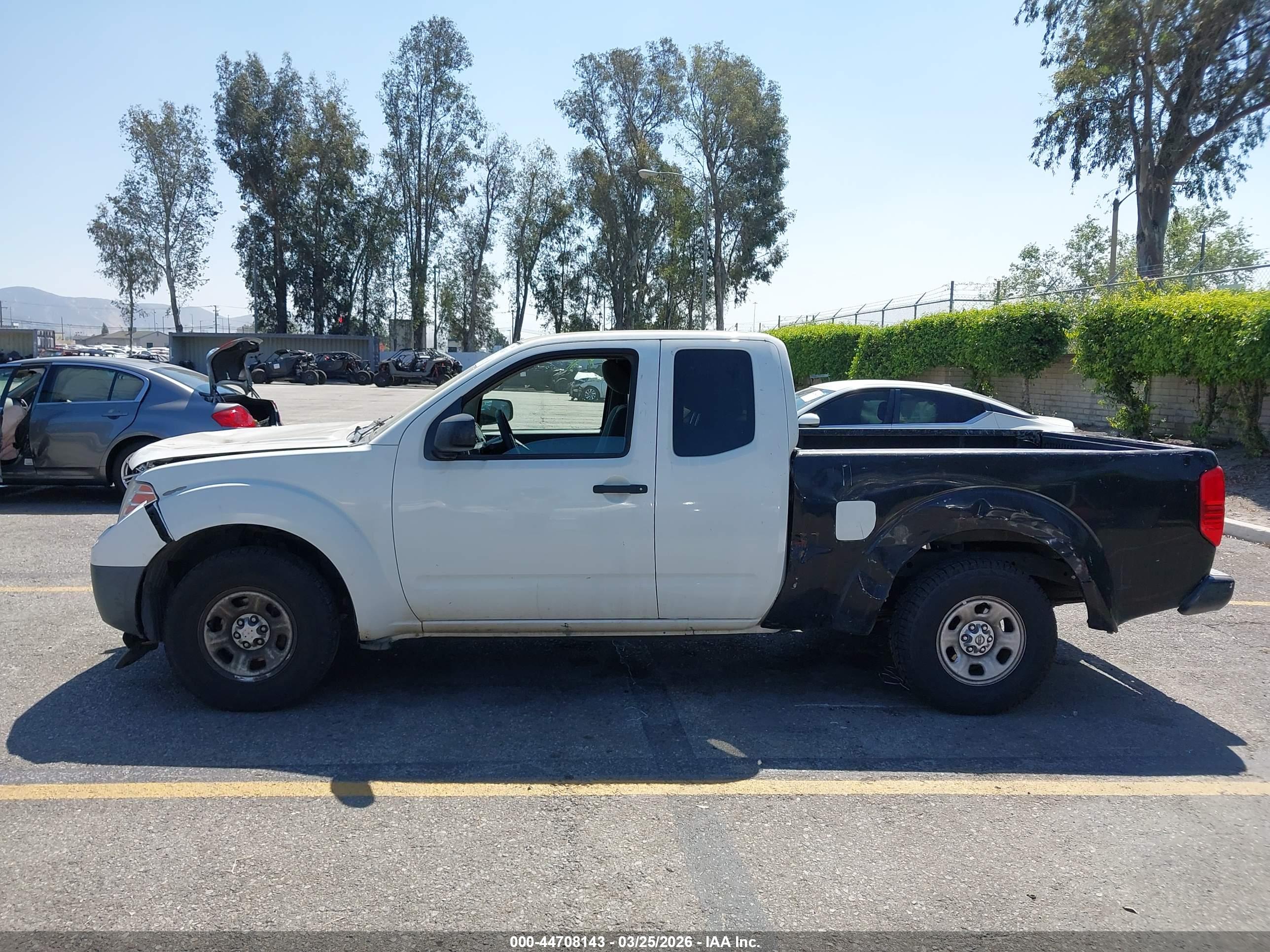 2018 NISSAN FRONTIER S