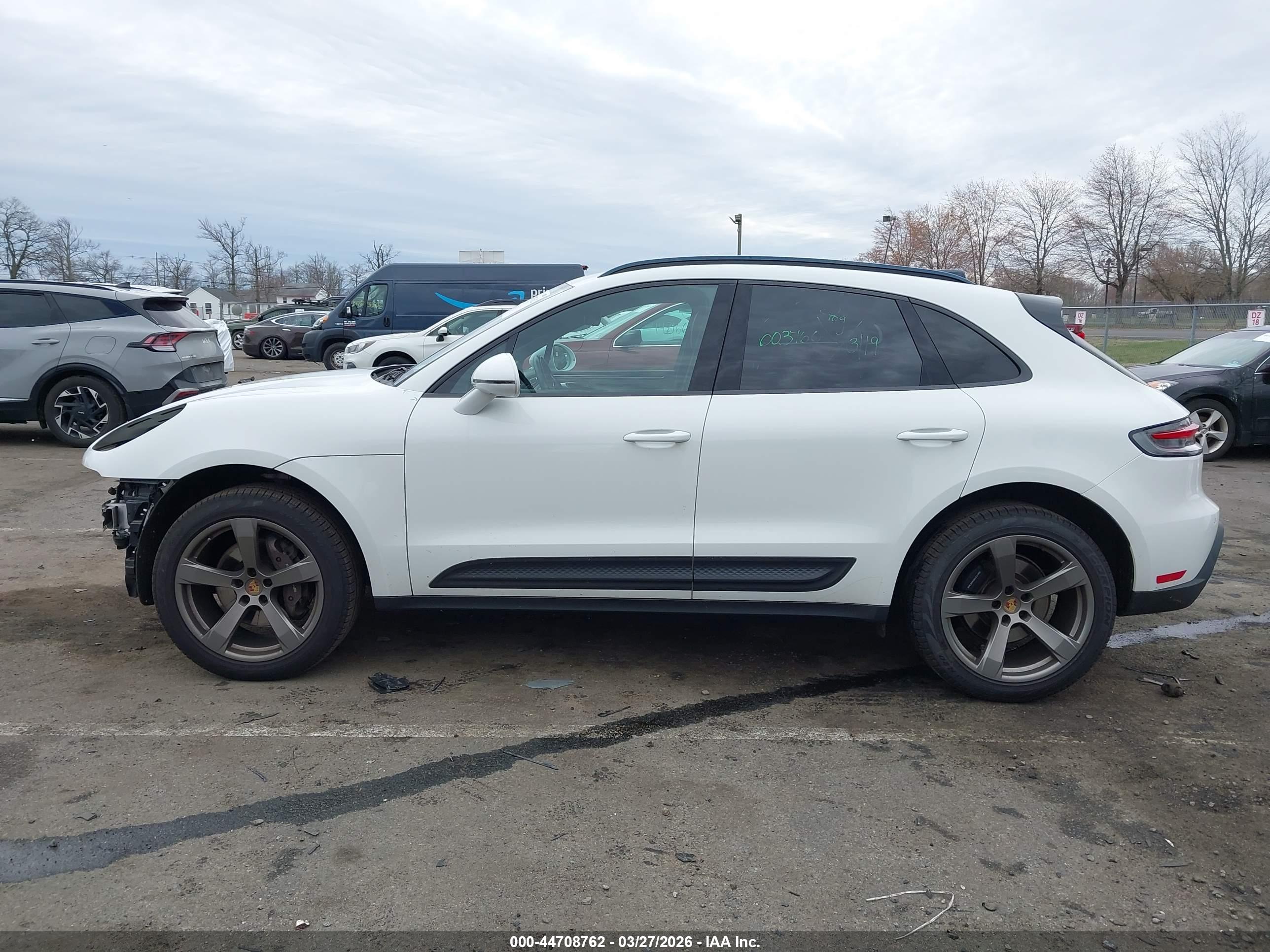 2023 PORSCHE MACAN T