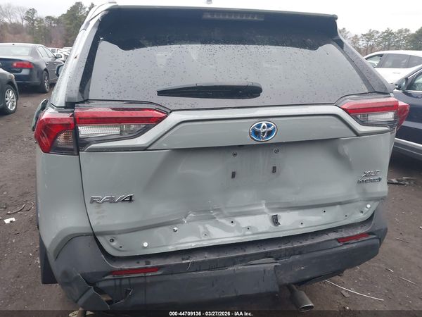 2022 TOYOTA RAV4 HYBRID XLE