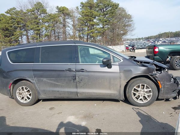 2020 CHRYSLER VOYAGER LXI — I116