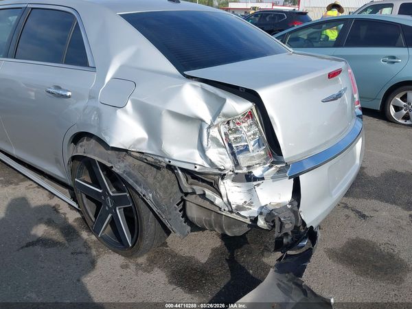 2012 CHRYSLER 300 LIMITED — I6