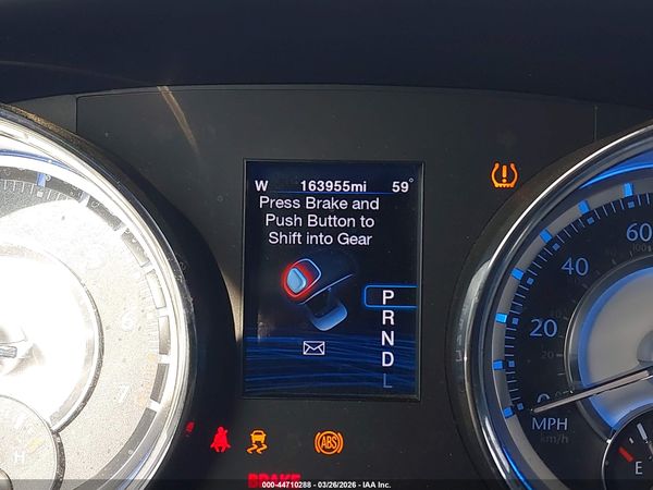 2012 CHRYSLER 300 LIMITED — I152