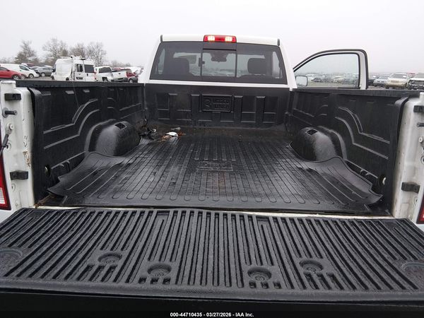 2019 RAM 1500 CLASSIC TRADESMAN  4X2 8' BOX