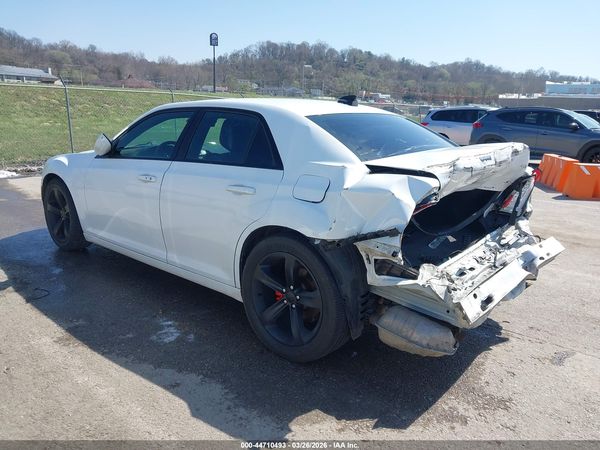 2019 CHRYSLER 300 300S — I3
