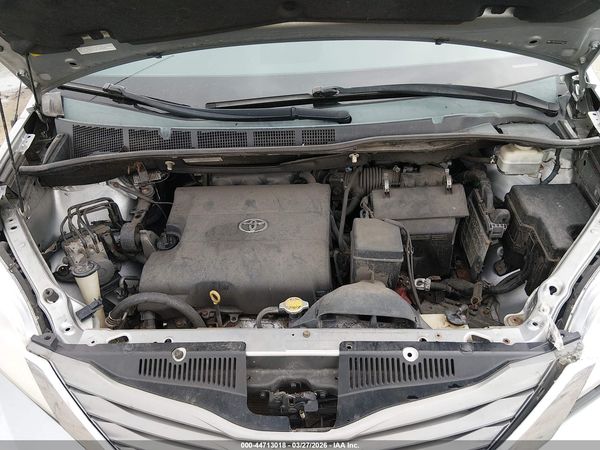 2013 TOYOTA SIENNA XLE 7 PASSENGER