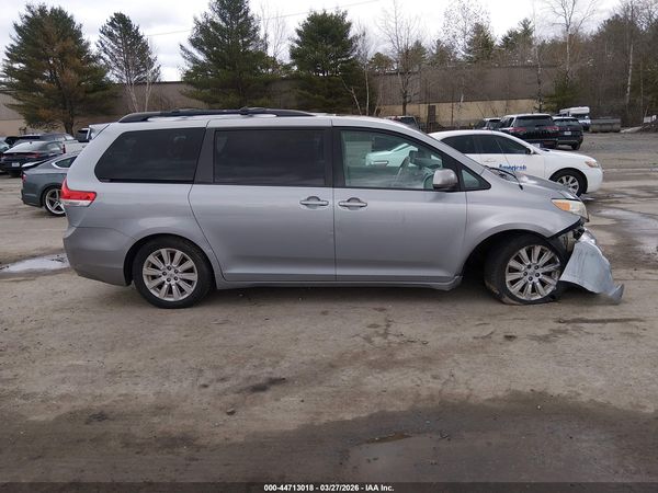 2013 TOYOTA SIENNA XLE 7 PASSENGER