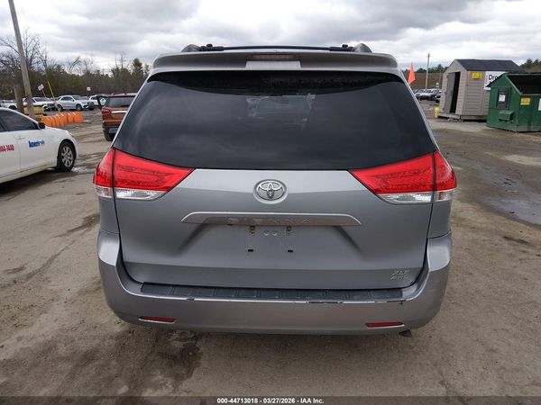 2013 TOYOTA SIENNA XLE 7 PASSENGER