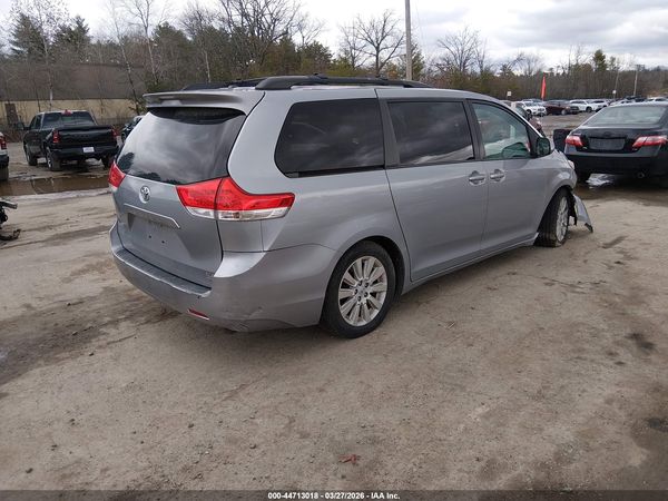 2013 TOYOTA SIENNA XLE 7 PASSENGER