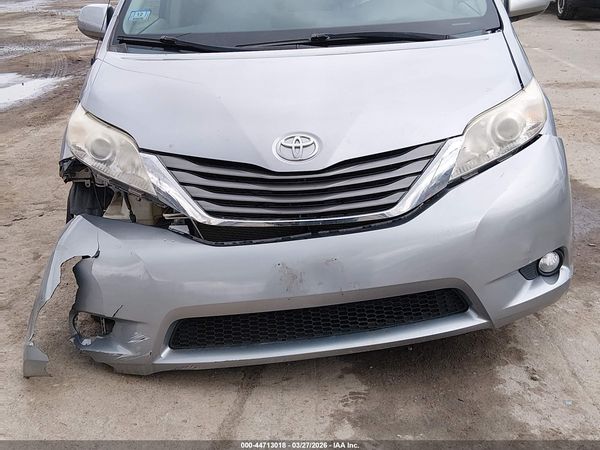2013 TOYOTA SIENNA XLE 7 PASSENGER