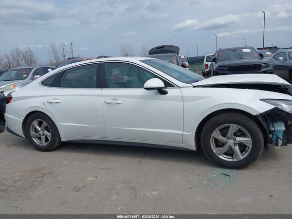 2022 HYUNDAI SONATA SE