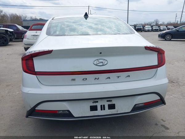 2022 HYUNDAI SONATA SE