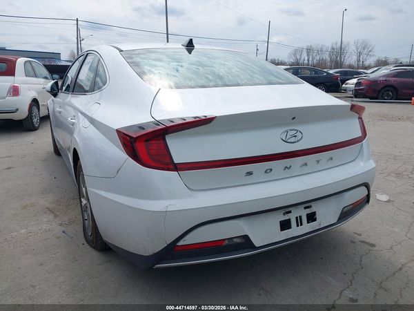2022 HYUNDAI SONATA SE