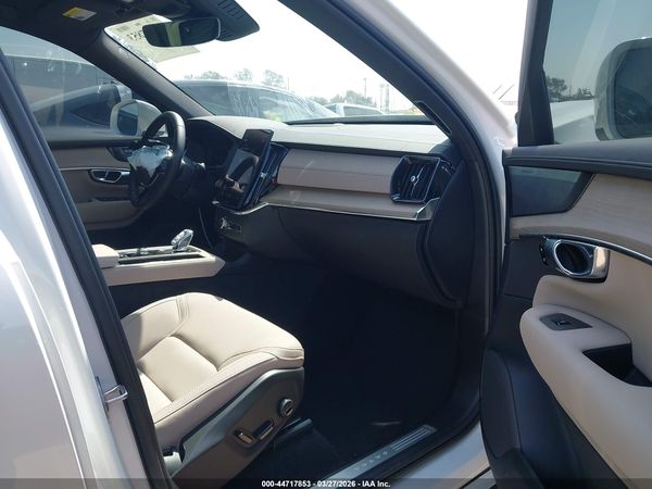 2026 VOLVO XC90