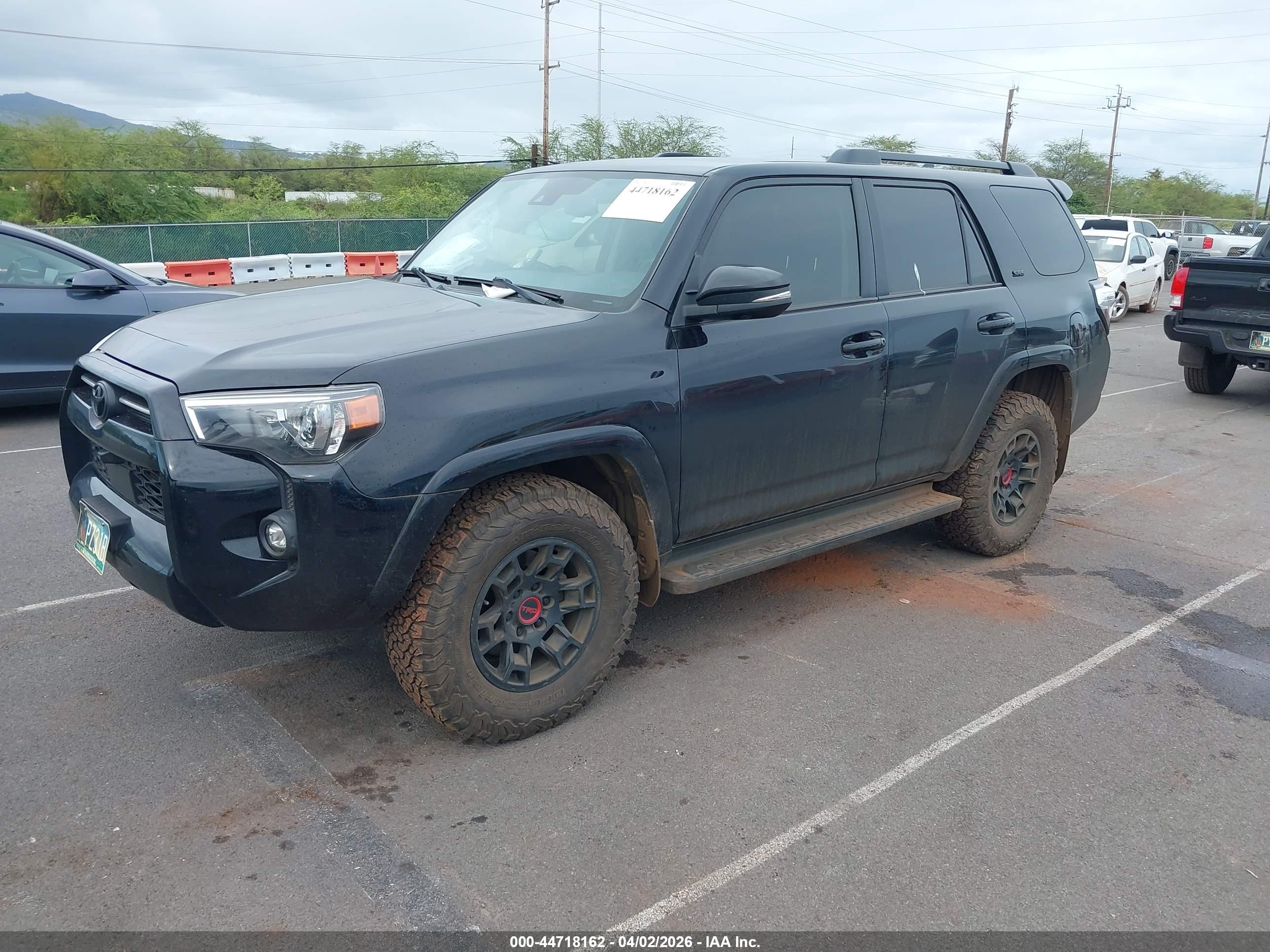 2023 TOYOTA 4RUNNER SR5 PREMIUM