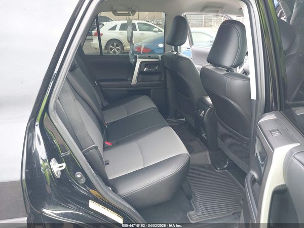 2023 TOYOTA 4RUNNER SR5 PREMIUM