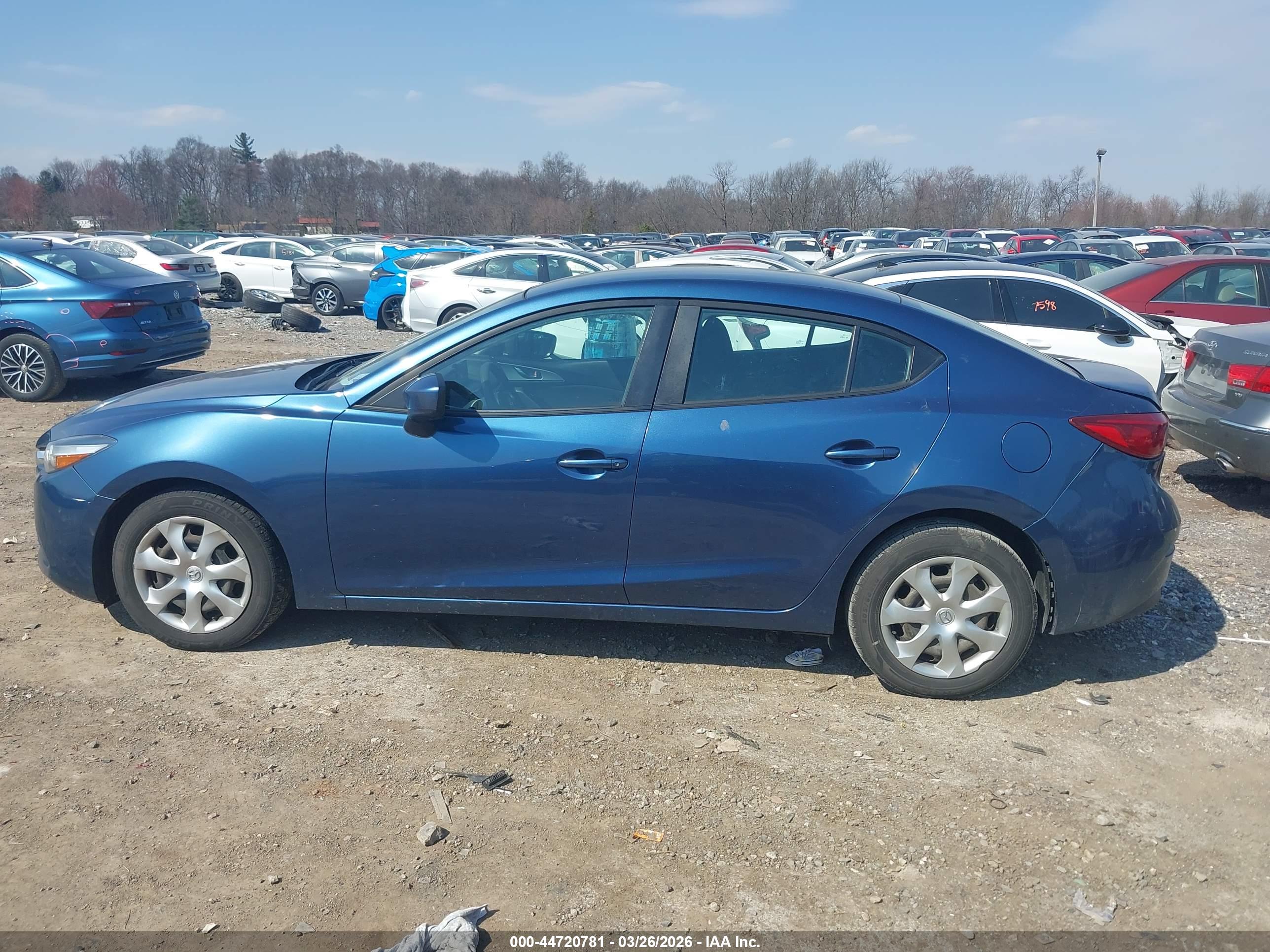 2017 MAZDA MAZDA3 SPORT