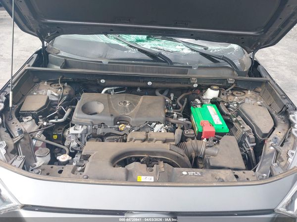 2021 TOYOTA RAV4 XLE