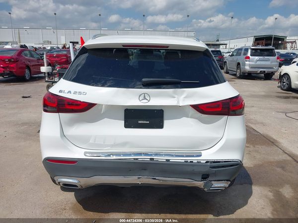2021 MERCEDES-BENZ GLA 250 GLA250