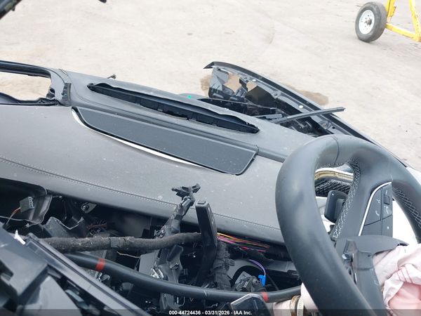 2021 AUDI Q8