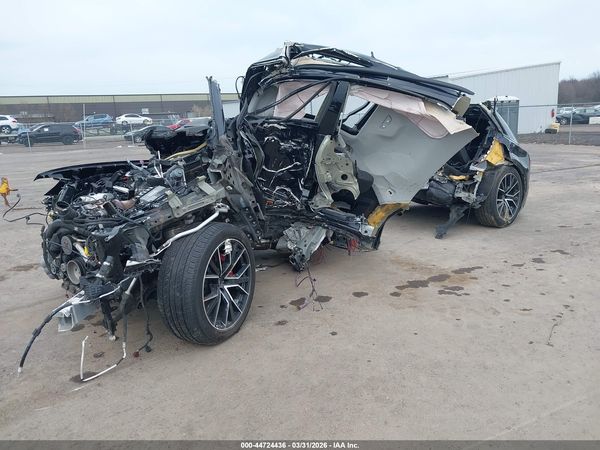 2021 AUDI Q8