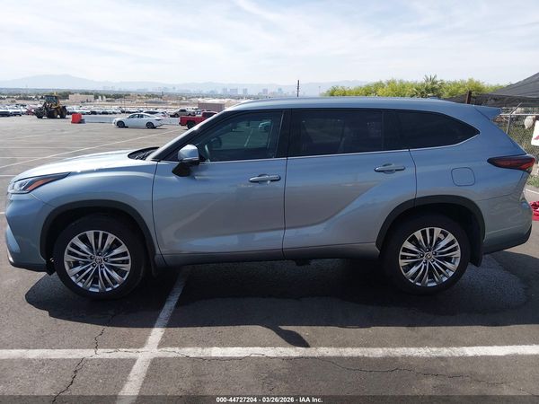 2024 TOYOTA HIGHLANDER