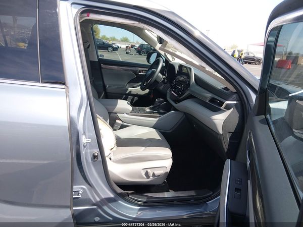 2024 TOYOTA HIGHLANDER PLATINUM