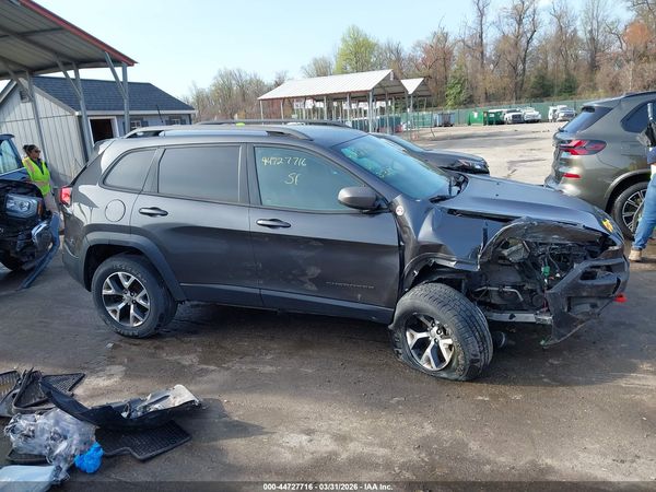 2016 JEEP CHEROKEE TRAILHAWK