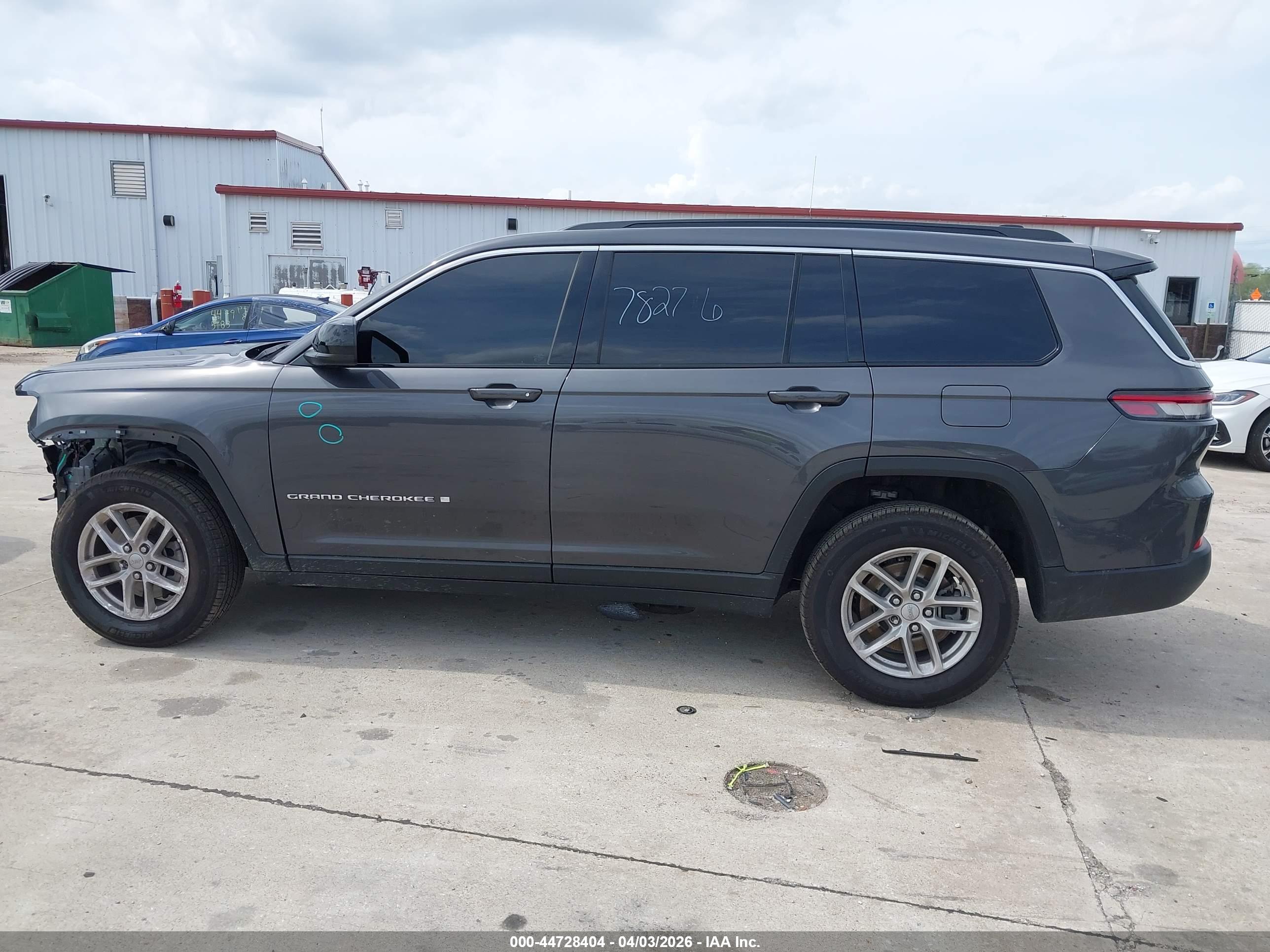 2025 JEEP GRAND CHEROKEE L LAREDO X 4X4