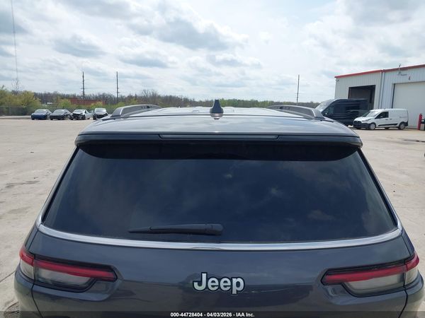 2025 JEEP GRAND CHEROKEE L LAREDO X 4X4