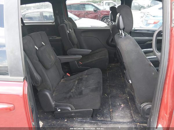 2016 DODGE GRAND CARAVAN SE PLUS — I8
