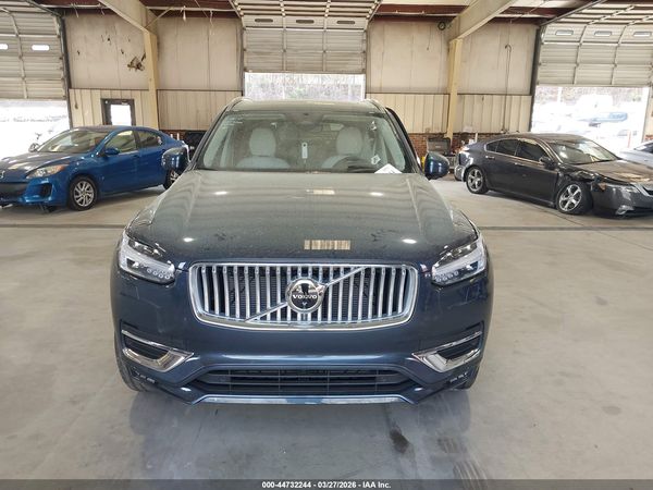 2025 VOLVO XC90 ULTRA