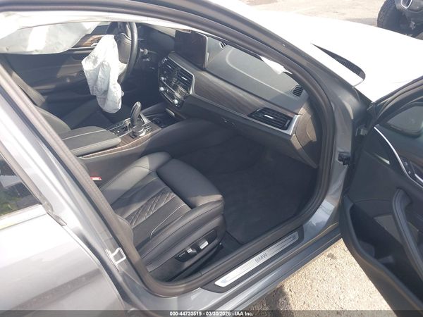 2023 BMW 530E