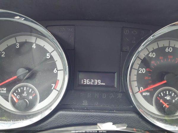 2016 DODGE GRAND CARAVAN SE/SXT — I7