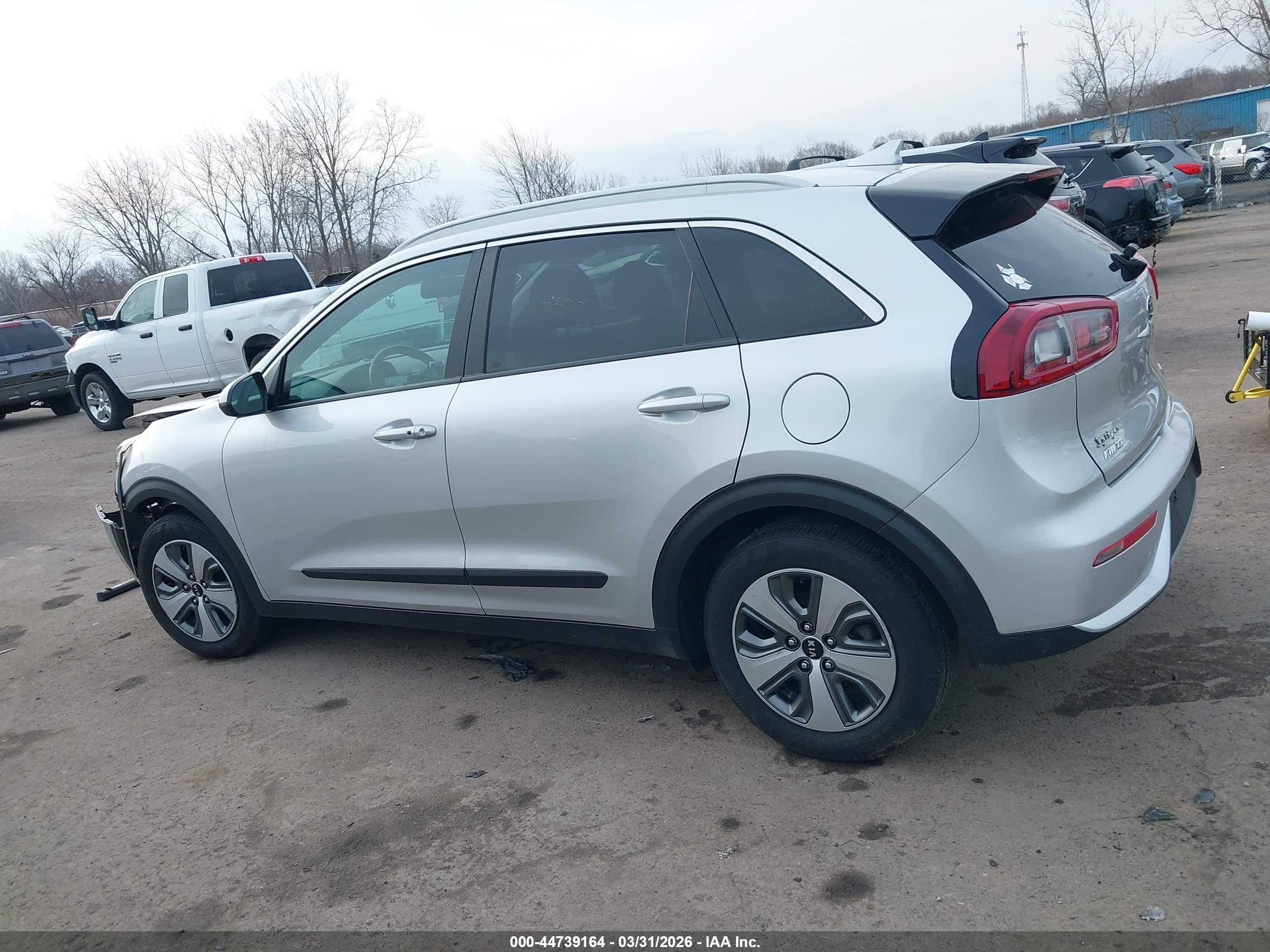 2019 KIA NIRO LX