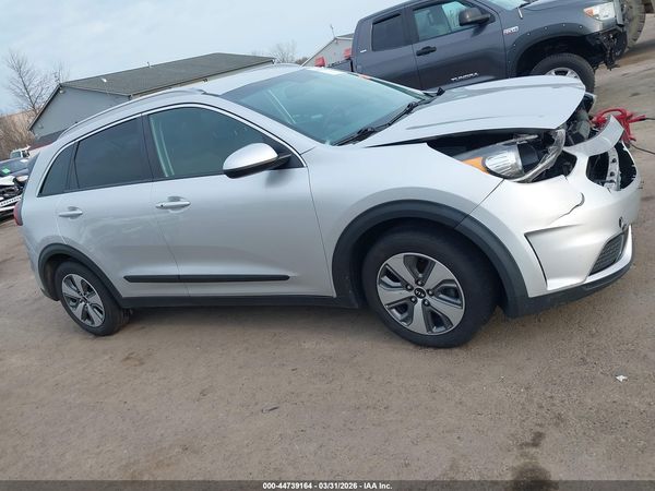 2019 KIA NIRO LX