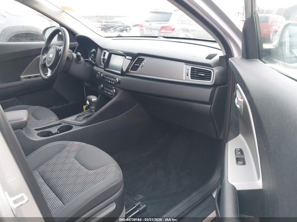 2019 KIA NIRO LX